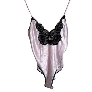 Amanda’s Closet Vintage Lingerie Pink with Black Lace Size Small